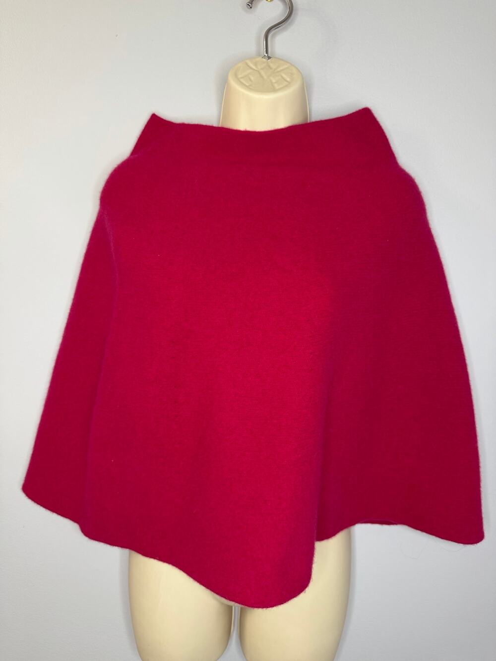 Cecilie Telle Round Wool Poncho Pink Pullover O/S